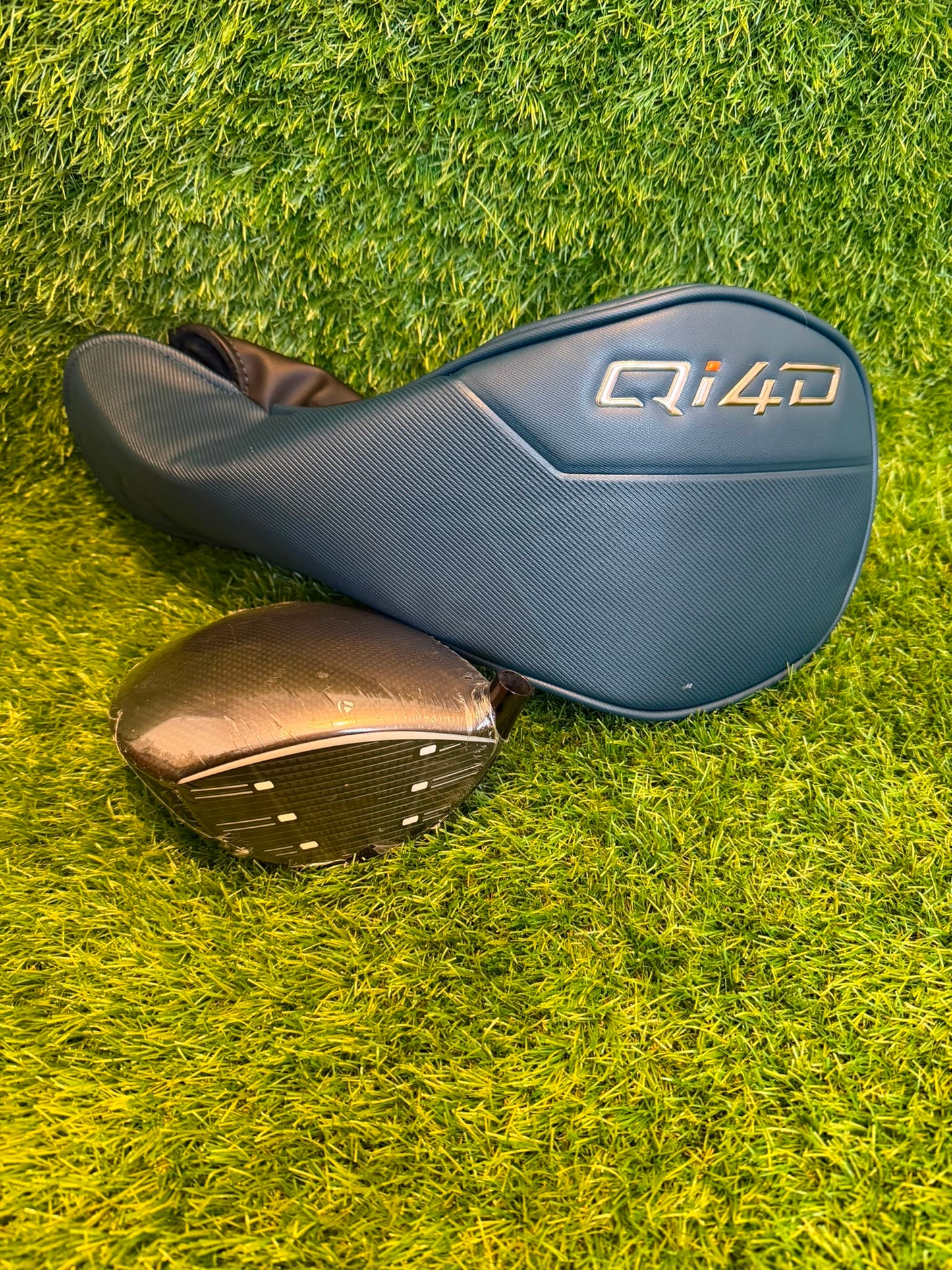 TaylorMade Qi4D Driver Head Only (9°)