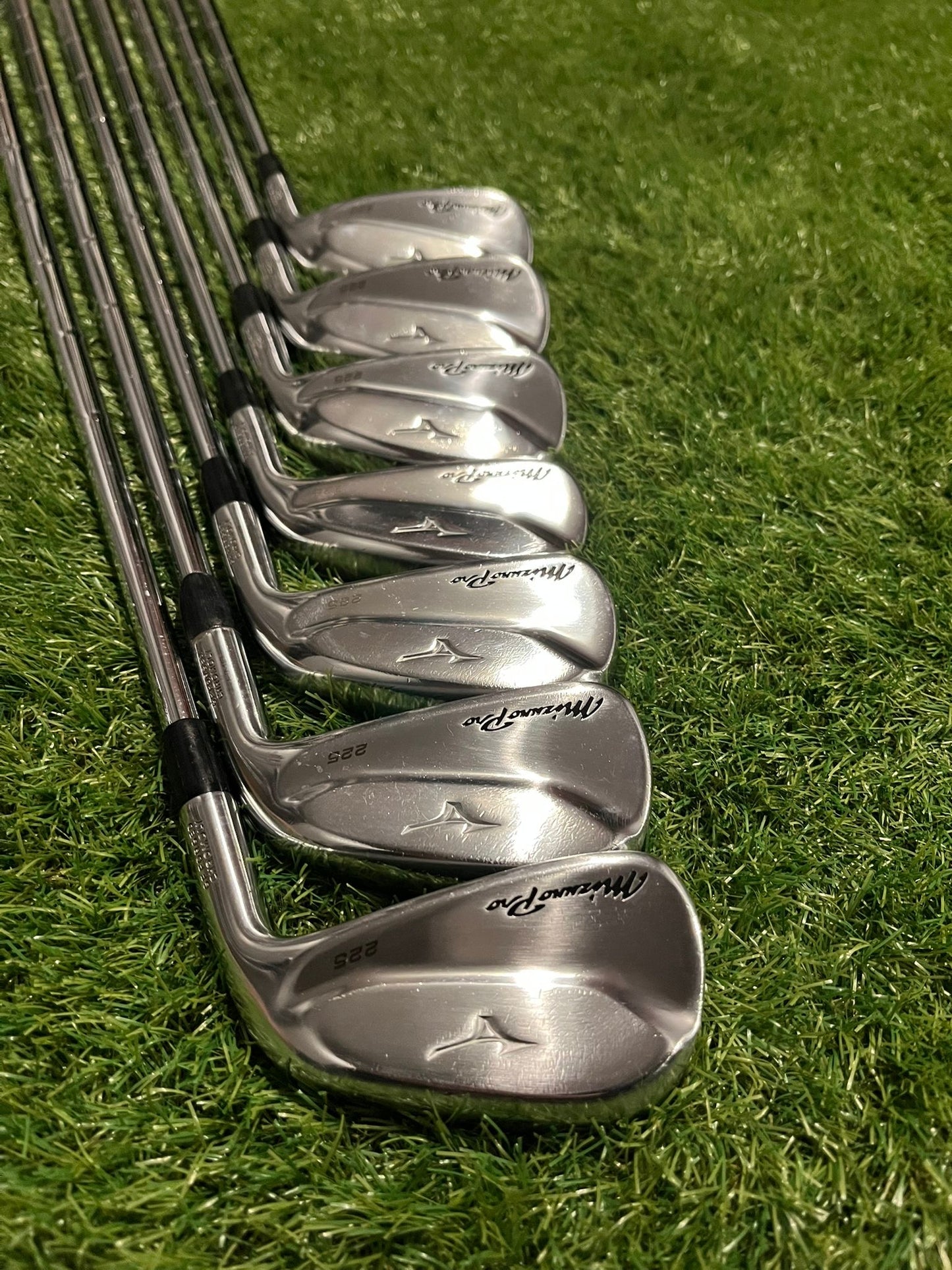 Mizuno Pro 225 Irons (5-GW)