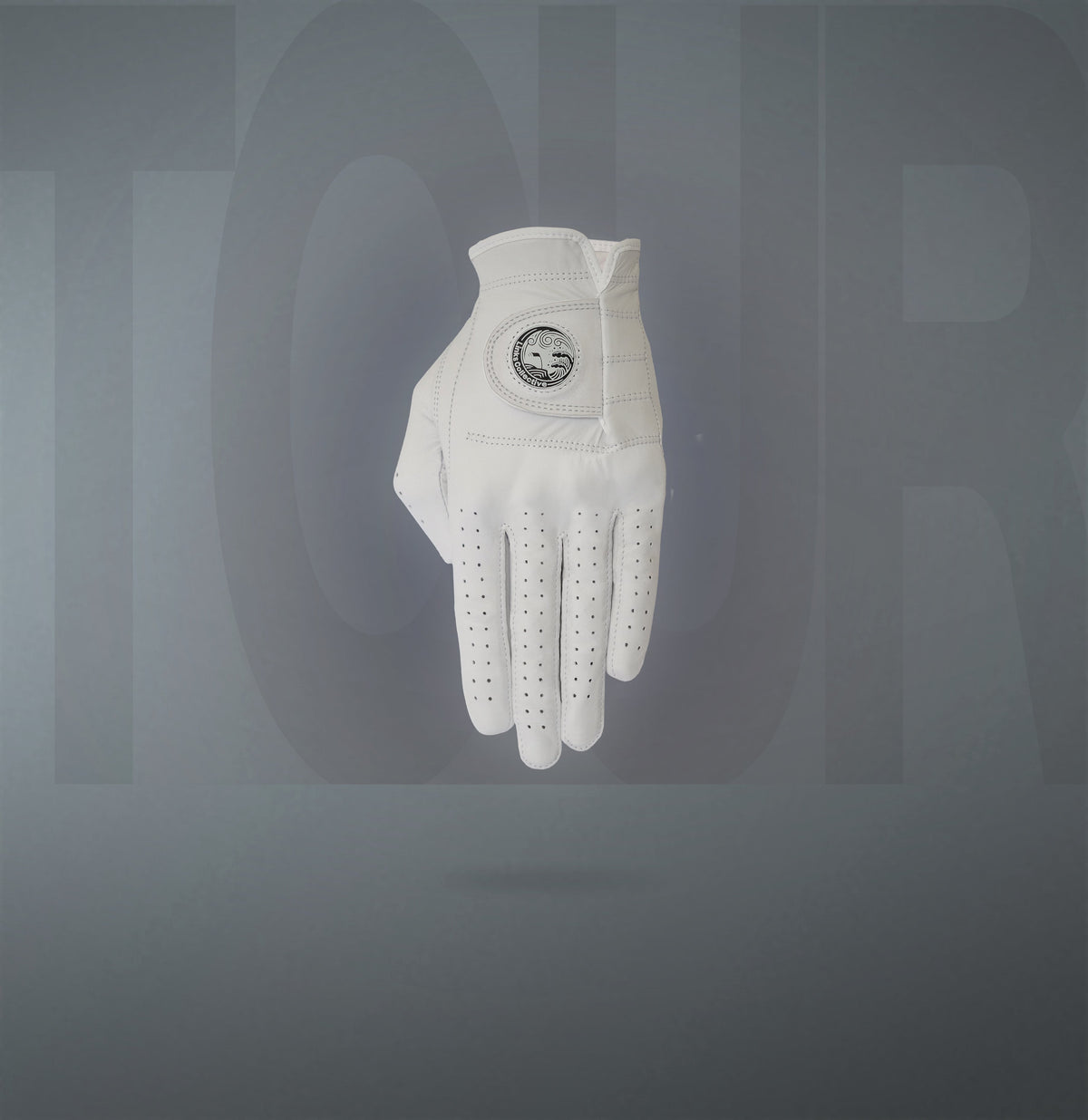 Classic White Leather golf glove  I  Links Collective badge