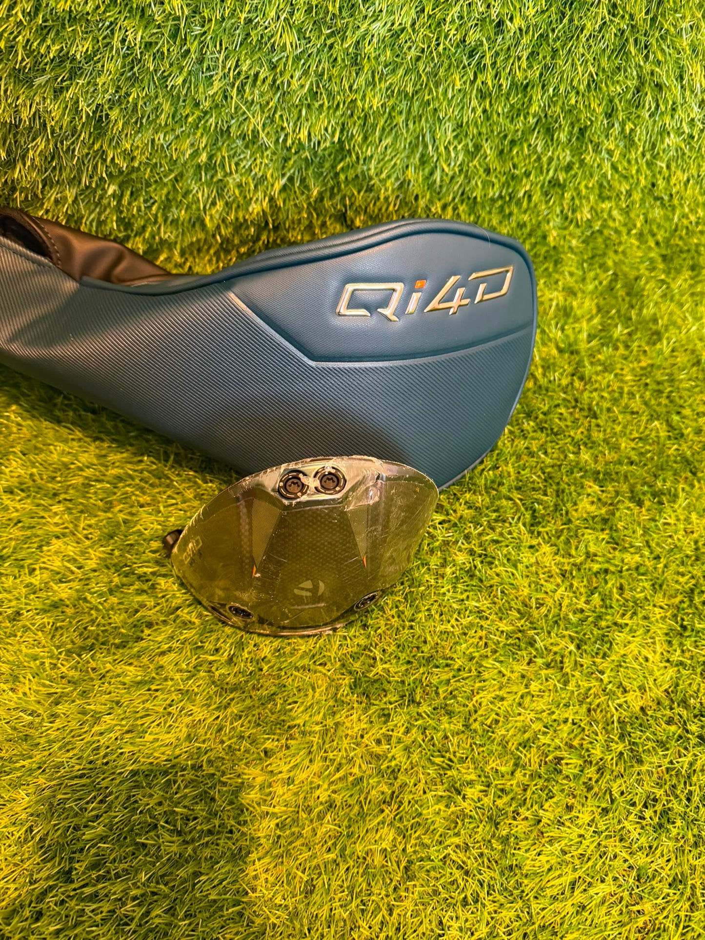 TaylorMade Qi4D Driver Head Only (9°)